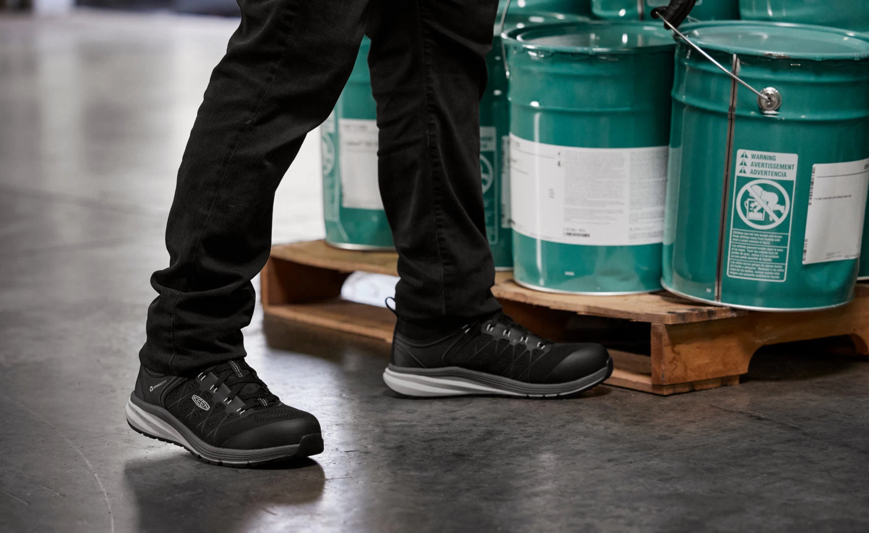 Keen Men's Vista Energy (Carbon-Fiber Toe) | Vapor/Black 5 Keen Men's Vista Energy (Carbon-Fiber Toe) | Vapor/Black - Image 5