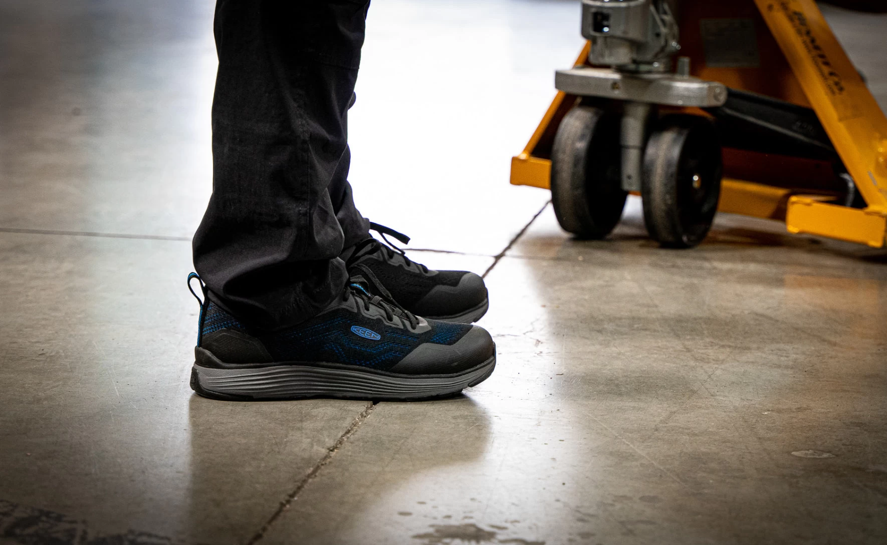 Keen Men's Sparta 2 (Aluminum Toe) | Brilliant Blue/Black 5 Keen Men's Sparta 2 (Aluminum Toe) | Brilliant Blue/Black - Image 5