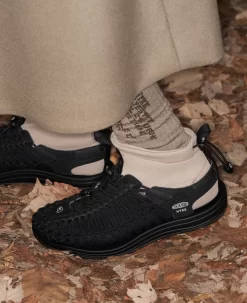 Keen Men's UNEEK High Top X HYKE | Hyke Black 17 Keen Men's UNEEK High Top X HYKE | Hyke Black -Fashion Shoes Lifestyle3Mens 1027973