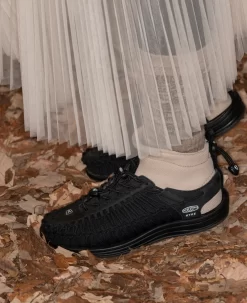 Keen Women's UNEEK High Top X HYKE | HYKE Black 17 Keen Women's UNEEK High Top X HYKE | HYKE Black -Fashion Shoes Lifestyle3Womens 1027975