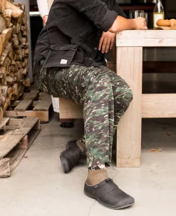 Keen Men's Howser III Slide | Triple Black/Black 12 Keen Men's Howser III Slide | Triple Black/Black -Fashion Shoes MHowserIIISlideLifestylePDPLeft d29f2708 a90c 4414 b462 995c35d39bd4