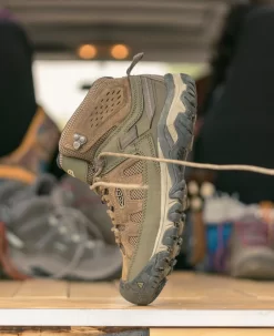 Keen Men's Targhee Vent Mid | Olivia/Bungee Cord 13 Keen Men's Targhee Vent Mid | Olivia/Bungee Cord -Fashion Shoes MTargheeVentMidLifestylePDPRight