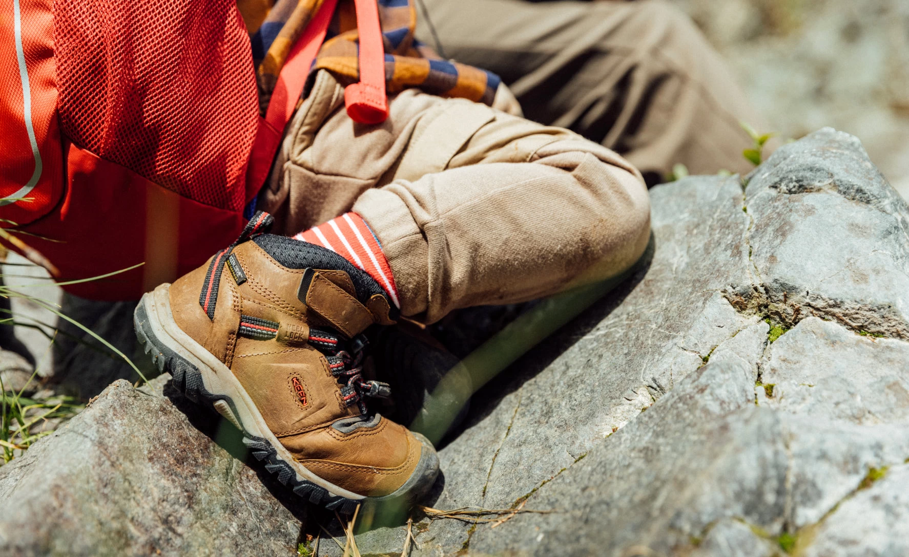 Keen Little Kids' Ridge Flex Waterproof Boot | Bison/Red Carpet 5 Keen Little Kids' Ridge Flex Waterproof Boot | Bison/Red Carpet - Image 5