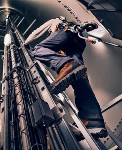 Keen Men's Camden 6" Waterproof Boot (Carbon-Fiber Toe) | Leather Brown/Black 16 Keen Men's Camden 6" Waterproof Boot (Carbon-Fiber Toe) | Leather Brown/Black -Fashion Shoes SDD 1014 Camden 1027670 Left Image b58a6985 475f 48d0 a9e8 99f9ebce6ad6