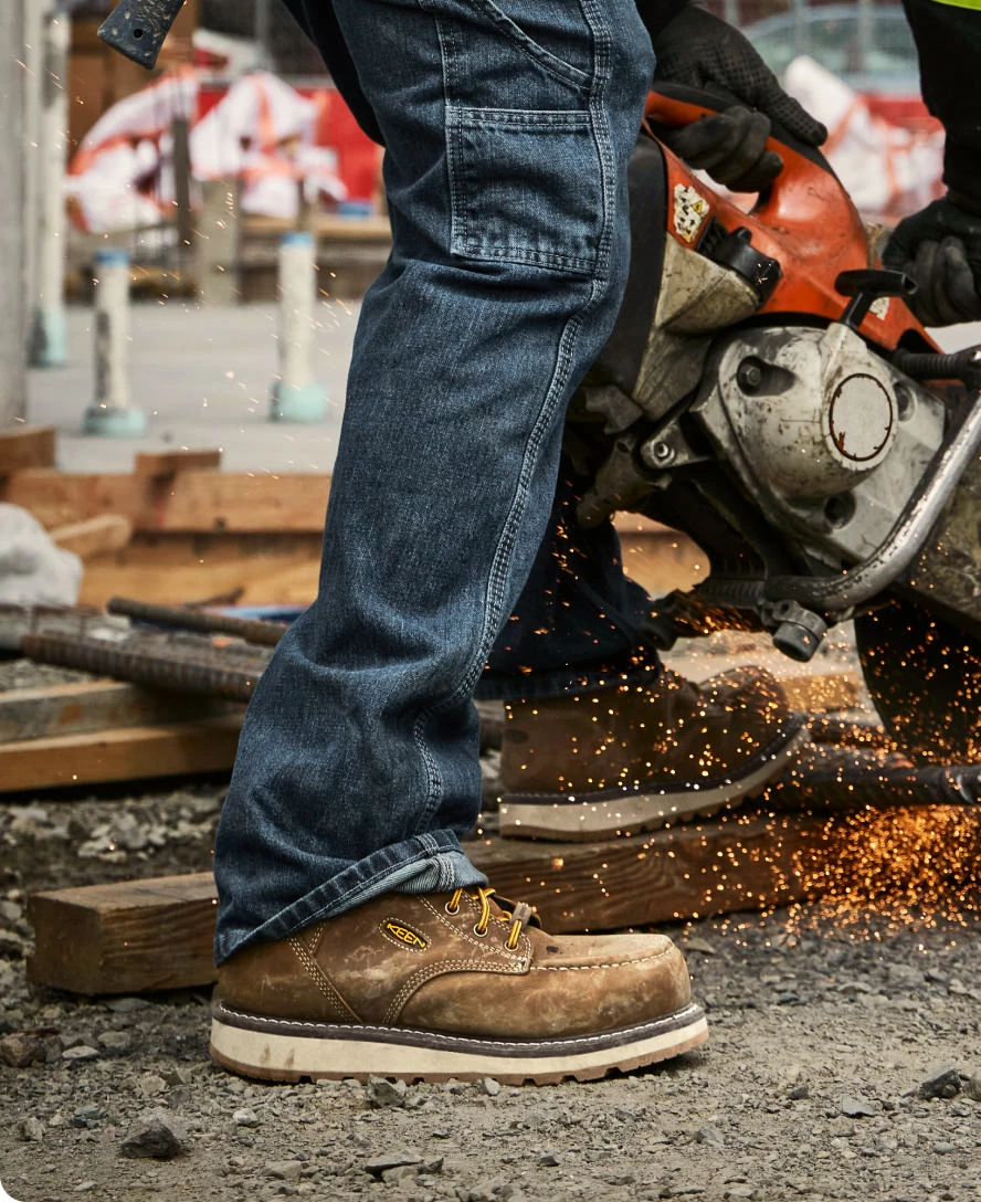 Keen Men's Cincinnati 6" Waterproof Boot (Carbon-Fiber Toe) | Belgian/Sandshell 6 Keen Men's Cincinnati 6" Waterproof Boot (Carbon-Fiber Toe) | Belgian/Sandshell - Image 6