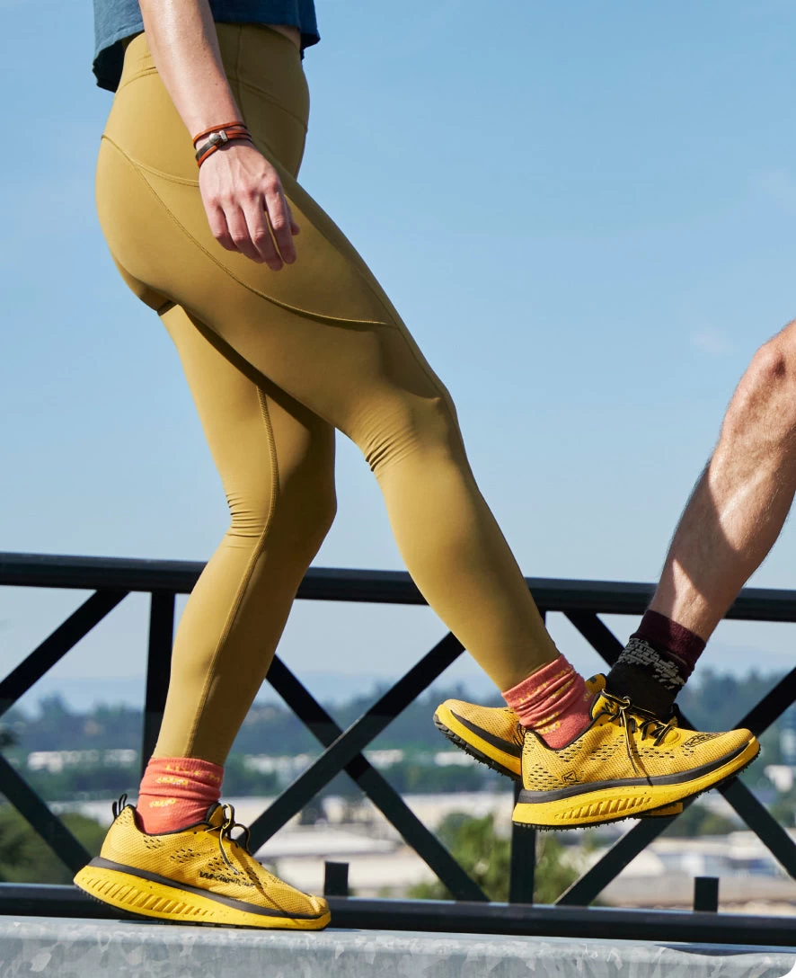 Women's WK400 Walking Shoe | KEEN Yellow/Black 9 Women's WK400 Walking Shoe | KEEN Yellow/Black - Image 9