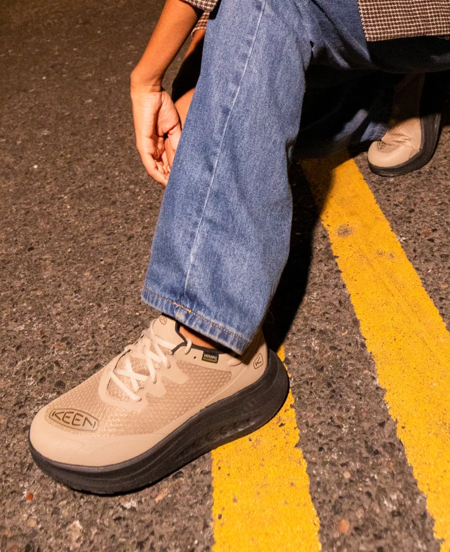 Keen Women's WK400 Waterproof Walking Shoe | Triple Black 8 Keen Women's WK400 Waterproof Walking Shoe | Triple Black - Image 8