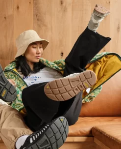 Keen Women's UNEEK Sneaker | Sea Moss/Tangerine -Fashion Shoes WUNEEKOGLifestylePDPRight 1